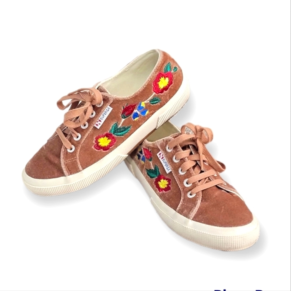 💙Superga Floral Suede Sneaker